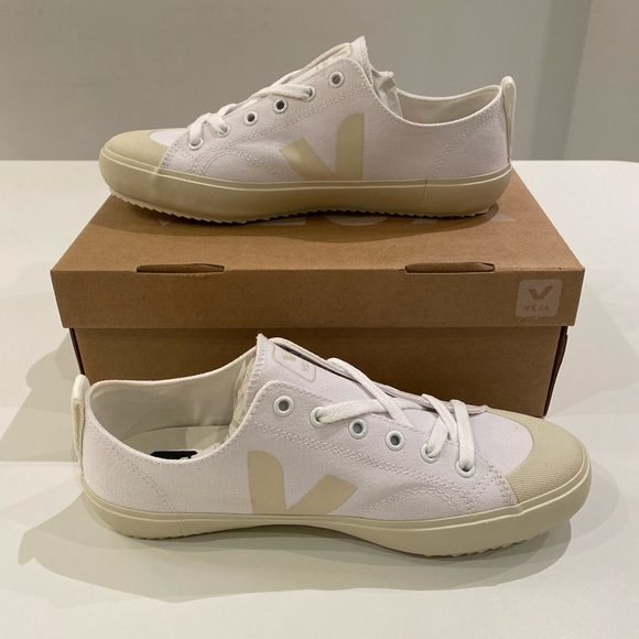 Veja Nova Canvas Sneaker White sz 9US/40EU NIB - Picture 5 of 8